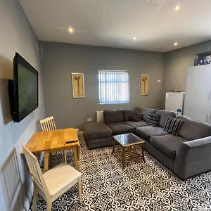 city-west-apartments-3-bedroom-large-modern-apartment.hotels-newcastle-upon-tyne.com/